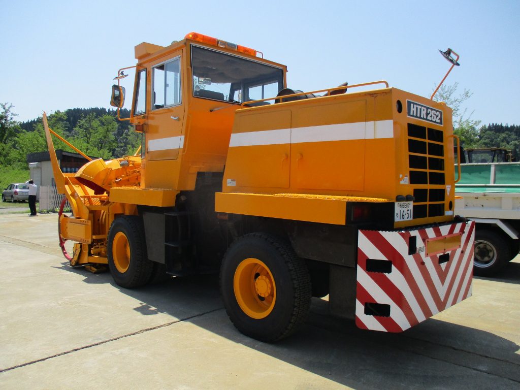 日本除雪機製作所_HTR262 6 – 除雪の総合デパート 株式会社ニットク