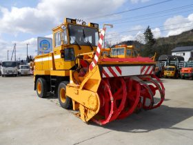 ロータリー除雪車