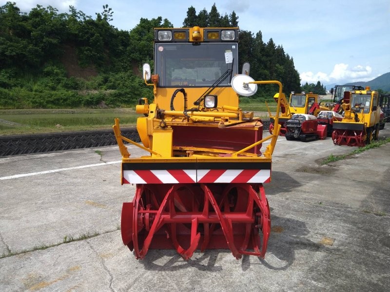 Niigata Transys NR83 – 除雪の総合デパート 株式会社ニットク